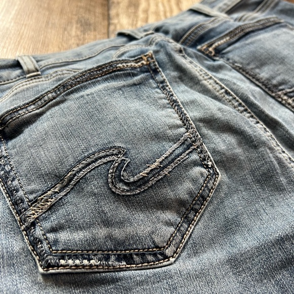 Women’s Silver Jeans - Picture 6 of 6